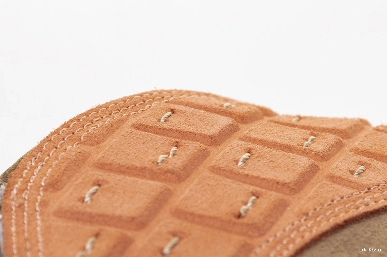 Low Retro 13 Stone Sepia  Jordan Clot AT3102-200 0101